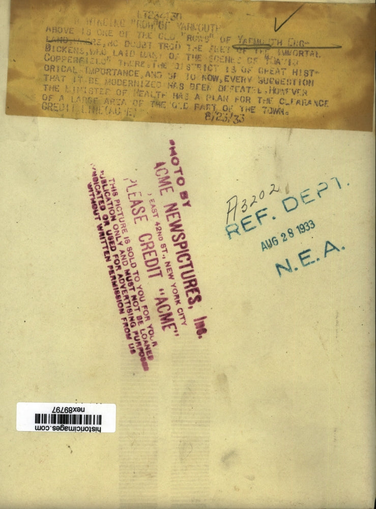 1933 Press Photo Old Rows of Yarmouth England Stays The Same Despite Attempts