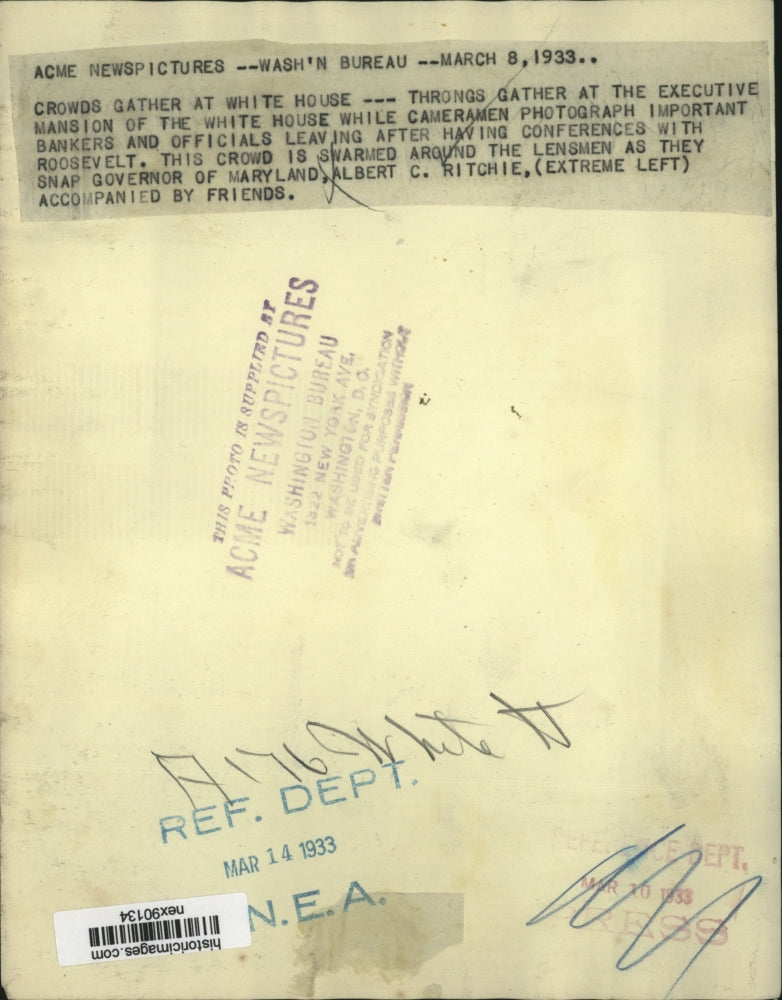 1933 Press Photo Reporters Crowd White House Gov Ritchie Leaving Pres Roosevelt