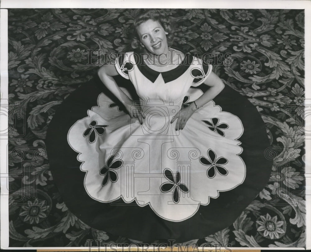 1949 Press Photo Pert Jeanne Haas in Sunback Number National Wash Apparel Show