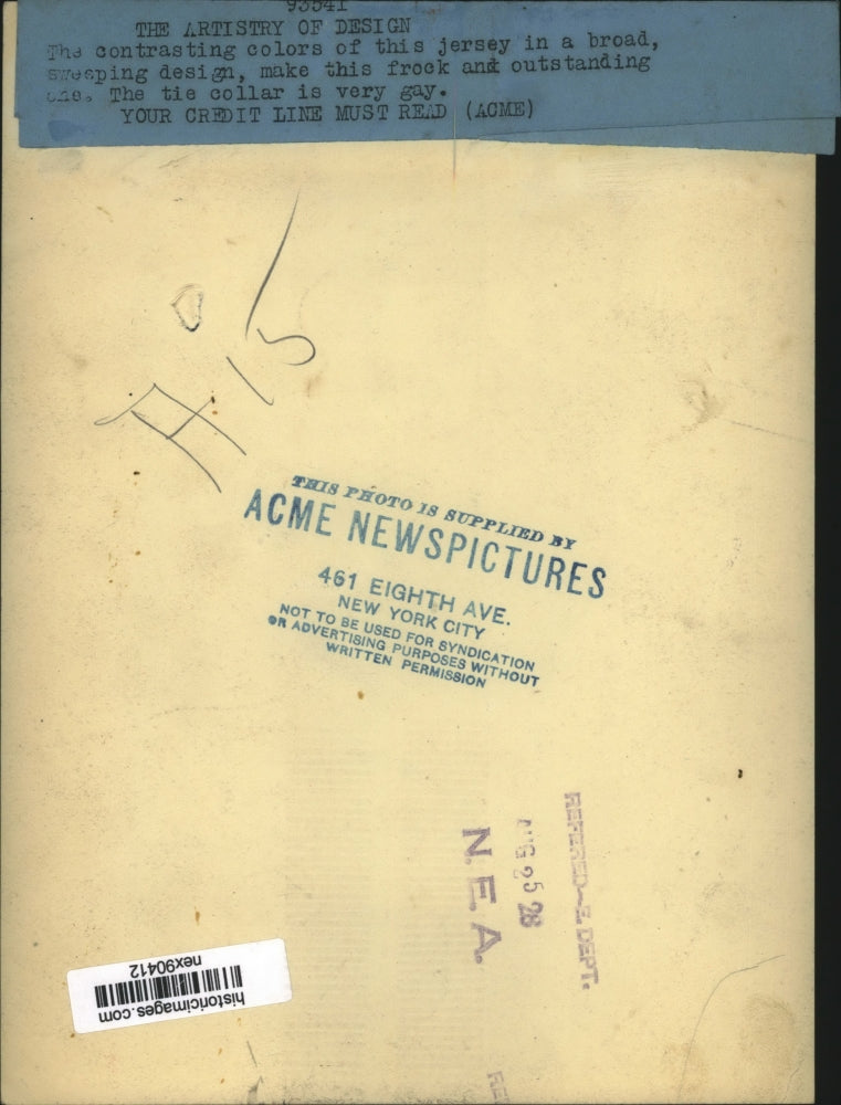 1928 Press Photo Broad Sweeping Stripe Design Jersey Dress with Tie Collar