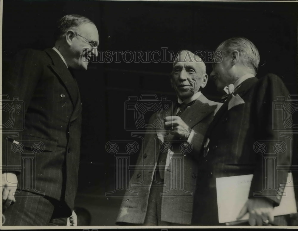 1940 Press Photo US Minister in Australia Clarence Guase & Attorney Gen Hughes