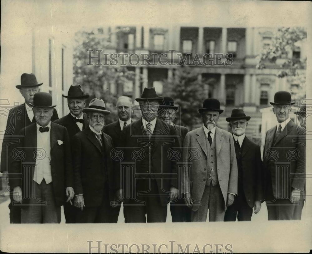 1927 Press Photo Chief Justice William Taft & Others