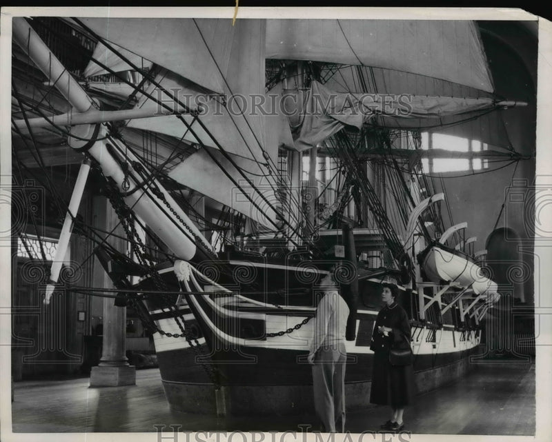 Load image into Gallery viewer, 1955 Press Photo Whaling Museum in New Bedford Reproduction of Lagoda

