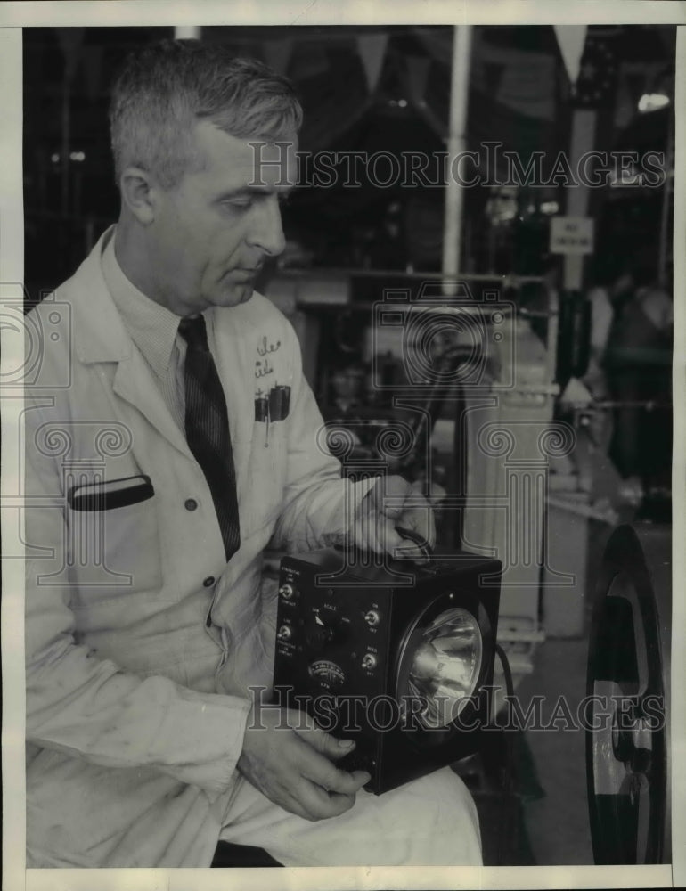 1936 Press Photo Device Called Stroboscope at Los Angeles Diesel Show