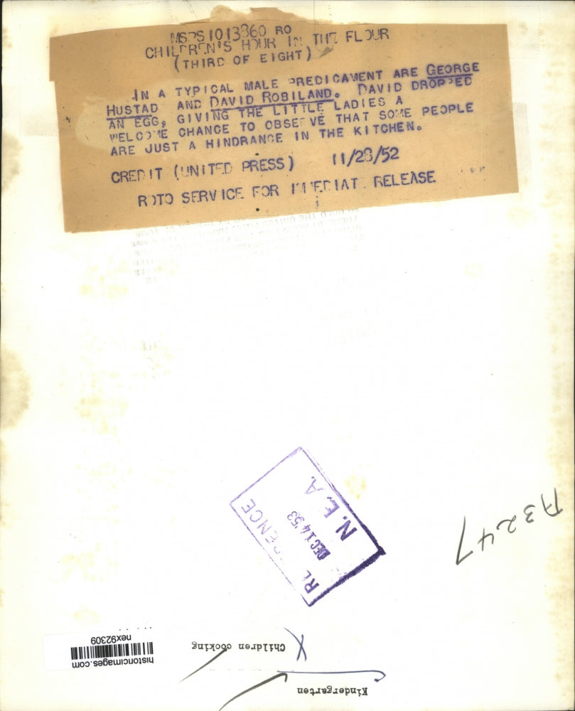 1952 Press Photo George Hustad & David Robiland After Dropping An Egg Laughing