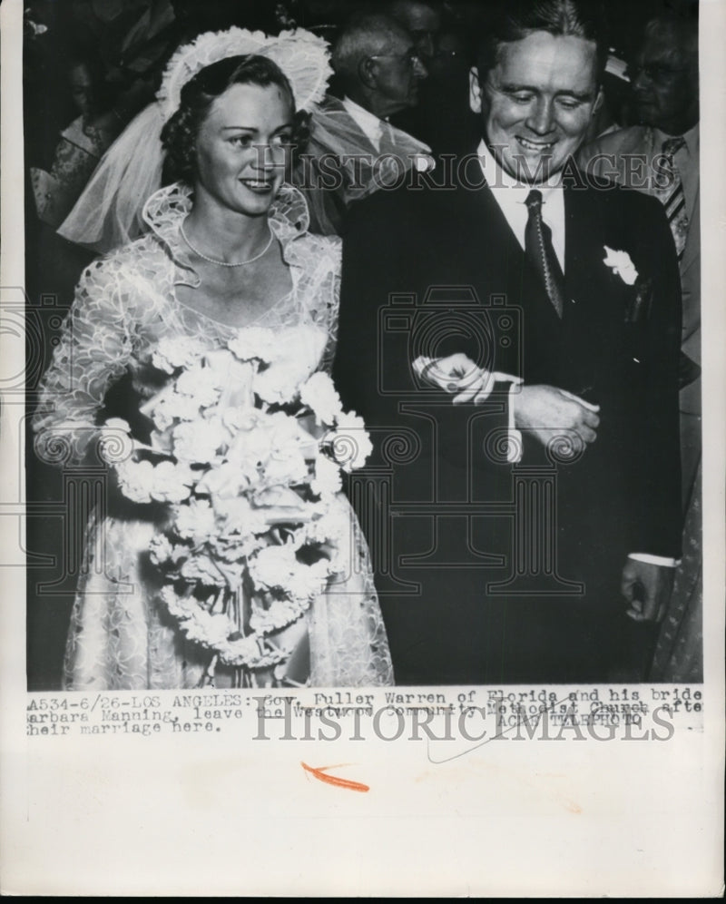 Load image into Gallery viewer, 1949 Press Photo Governor Fuller Warren Marrying Barbara Manning in LA
