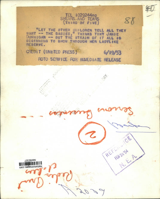1953 Press Photo Janie Dunnigan Getting Haircut