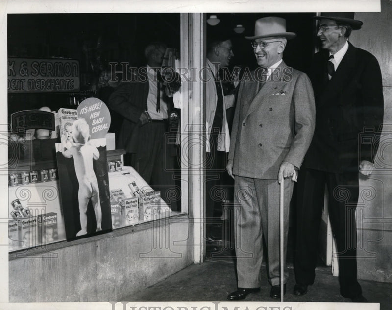Load image into Gallery viewer, 1946 Press Photo President Truman Visits Hometown Independence Missouri
