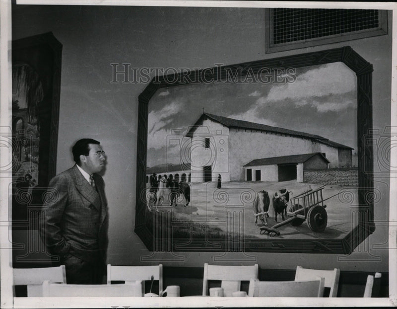 Load image into Gallery viewer, 1937 Press Photo Prisoner at San Quentin Paints Murals of Prison Walls
