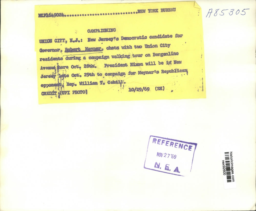 1969 Press Photo Candidate for NJ Governor Robert Meyner & Residents Union City