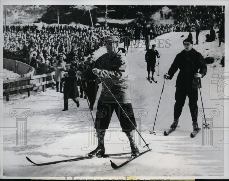Load image into Gallery viewer, 1961 Press Photo Kin Olav V &amp; President Kekkonen of Norway at Ski Festival
