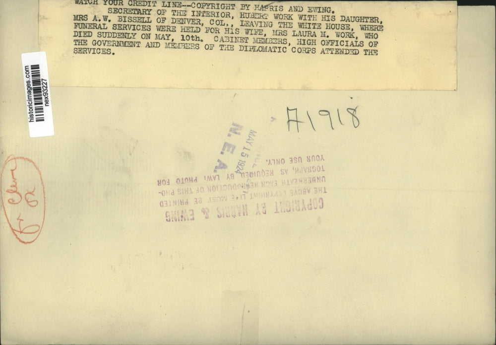 1924 Press Photo Secretary of Interior Hubert Work Leaving Funeral of Wife Laura