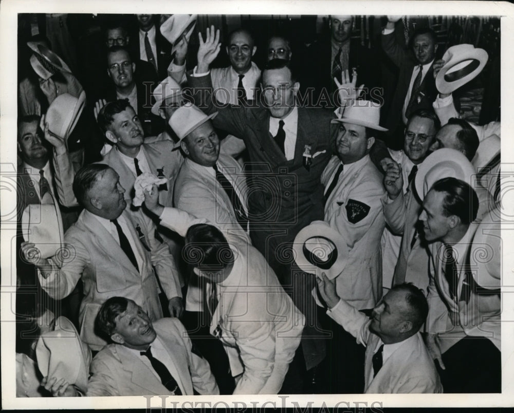 1941 Press Photo Fellow Elks Cheer John S McClelland of Grand Exalted ...