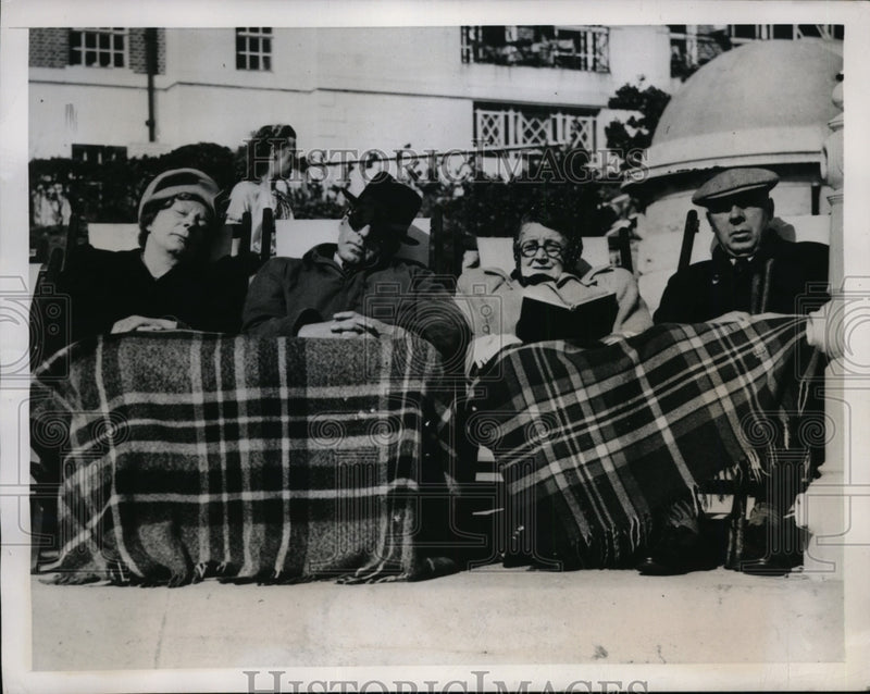 Load image into Gallery viewer, 1948 Press Photo British Couples Sitting Out the Easter Parade in Bournemouth En
