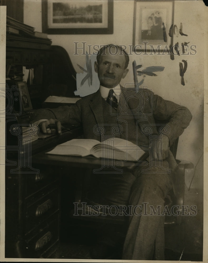 1924 Press Photo IE Herman of New York Whogualberg Business - nex93873