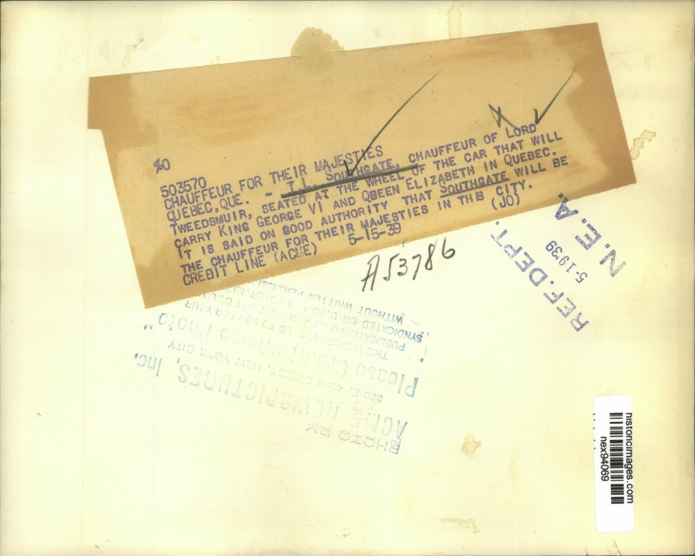 1939 Press Photo TL Southgate Chauffeur of Lord Tweedsmuir at Wheel of Car