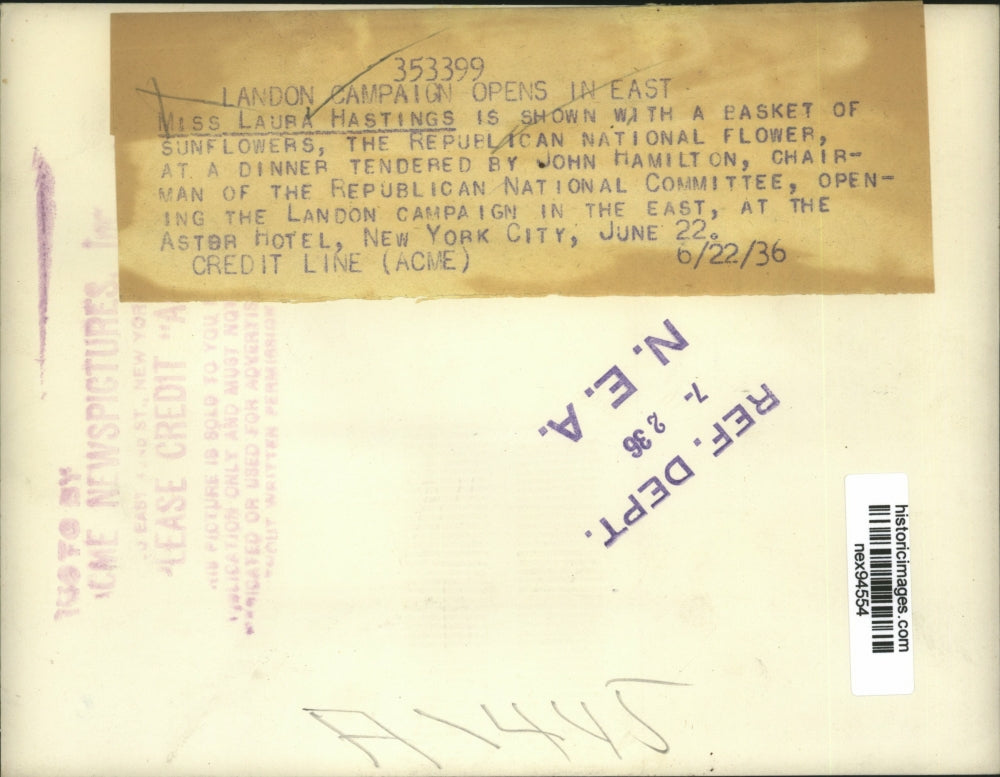 1936 Press Photo Laura Hatings with Sunflowers the Republican National Flower