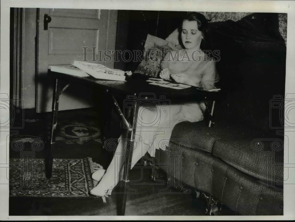 1933 Press Photo Yvonne Flemming Secretary to San Francisco Patent Attorney