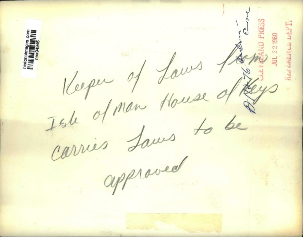 1960 Press Photo Keeper of Laws from Man House of Keys Has Laws Need Approval