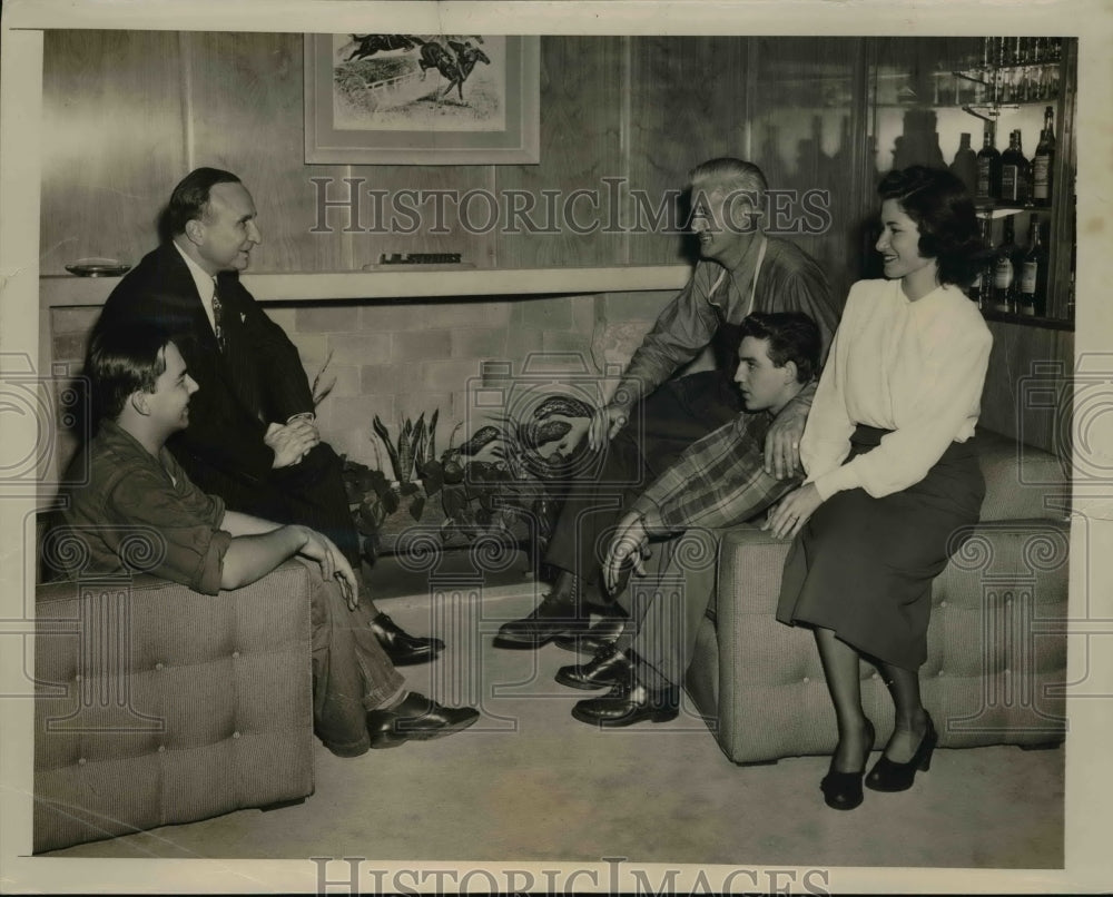 1948 Press Photo Strauss Stores I M Strauss Walter Krzepek W Moser S Restagno