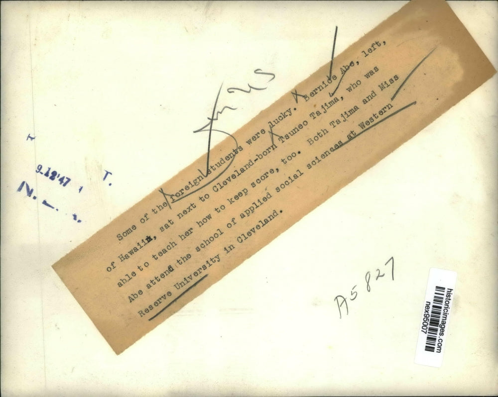 1947 Press Photo Foreign Students at School Applied Social Sciences Univ Clevela