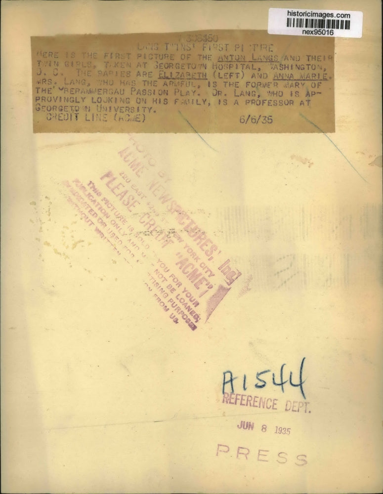 1935 Press Photo Mr & Mrs Anton Lang & Twin Daughters Elizabeth & Anna Marie