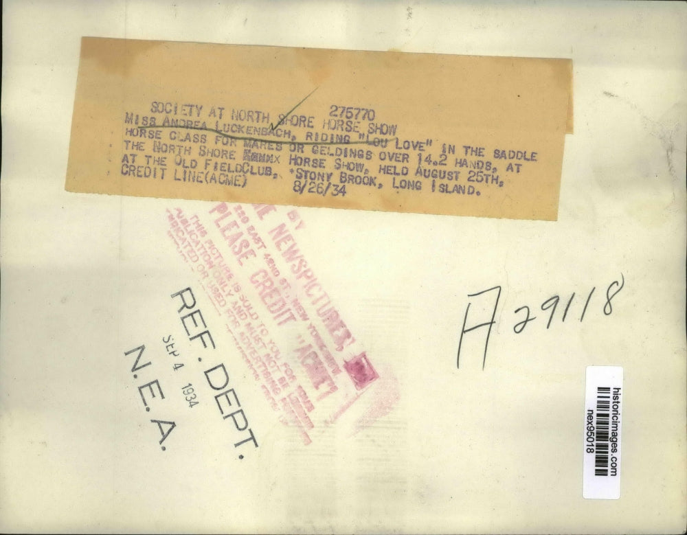 1934 Press Photo Andrea Luckenbach Riding Lou Love at North Shore Horse Show