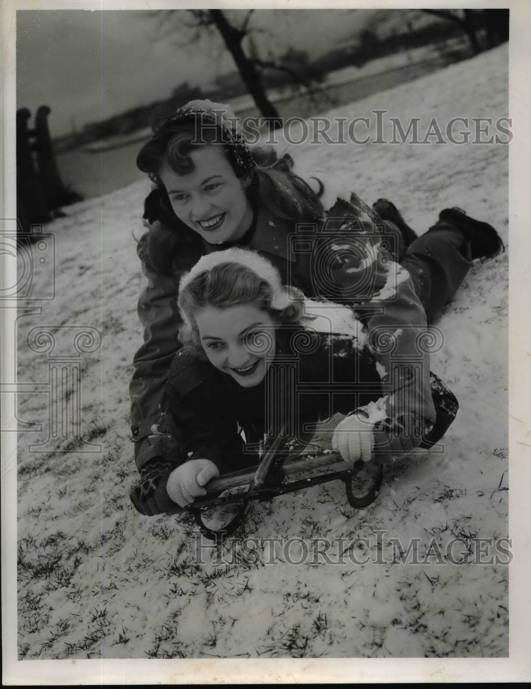 Load image into Gallery viewer, 1953 Press Photo Mrs Jean Perkins &amp; Mrs Hazel Little on Tandem Sled Perkins Hill
