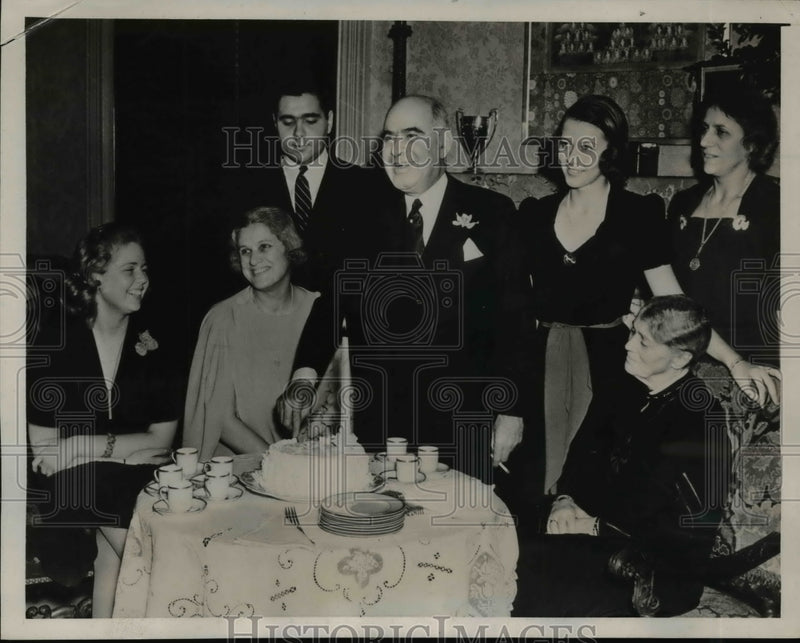 Load image into Gallery viewer, 1939 Press Photo Governor Herbert Lehman Birthday Mrs C Alschulz John Lehman
