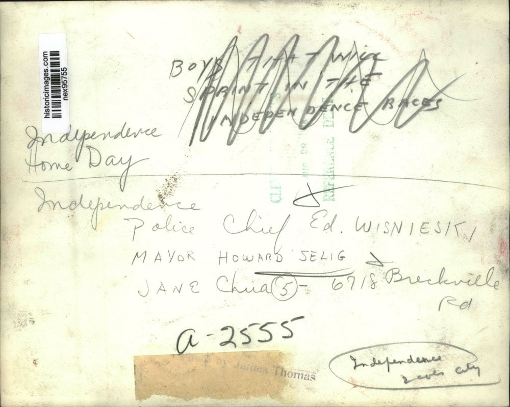 1948 Press Photo Police Chief Ed Wisnieski & Mayor Howard Selig of Indepedence