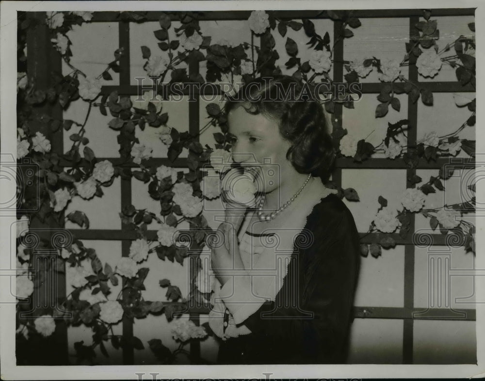 1932 Press Photo Dairy & Ice Cream Exhibition at Olympis London - nex95768