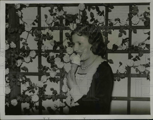 1932 Press Photo Dairy & Ice Cream Exhibition at Olympis London - nex95768