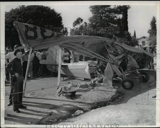 1930 Press Photo Airplane Crashed on East Los Angeles Street Killing Pilot
