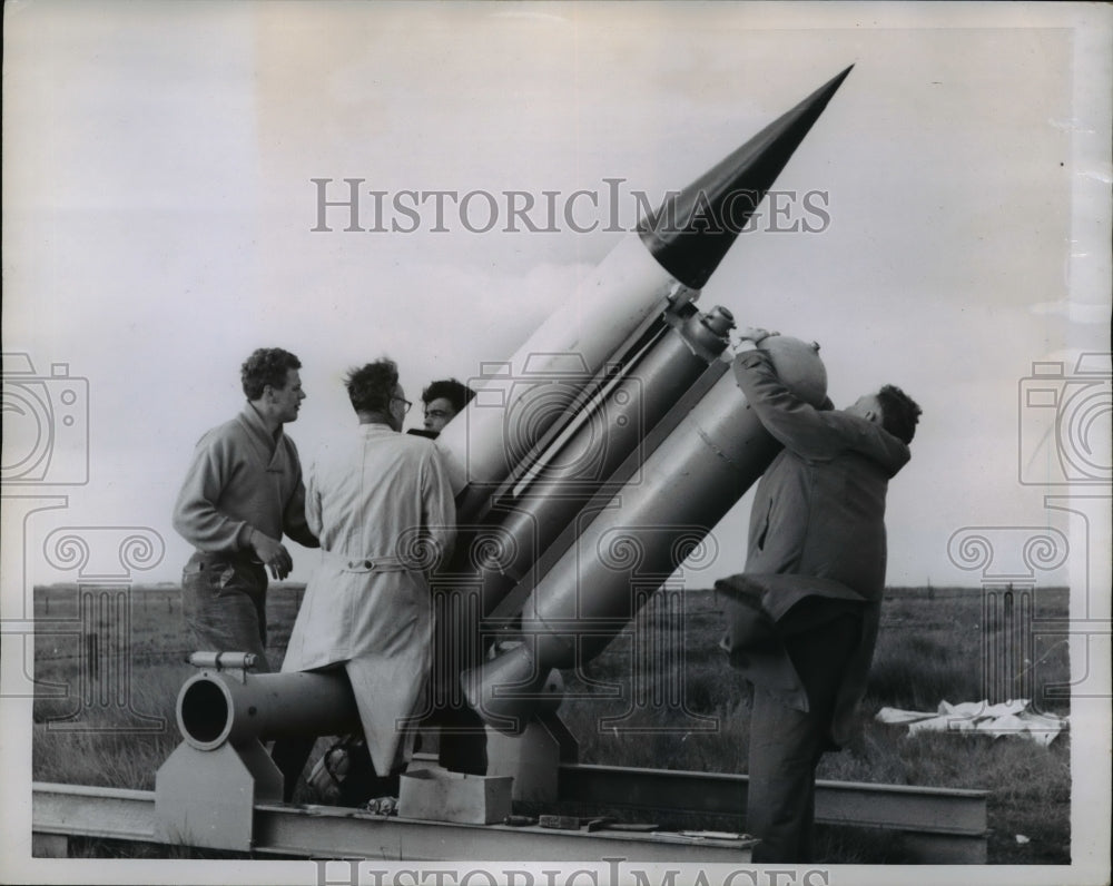 1958 Press Photo 320 Pound Weather Rocker at Bremen West Germany to Test Launch