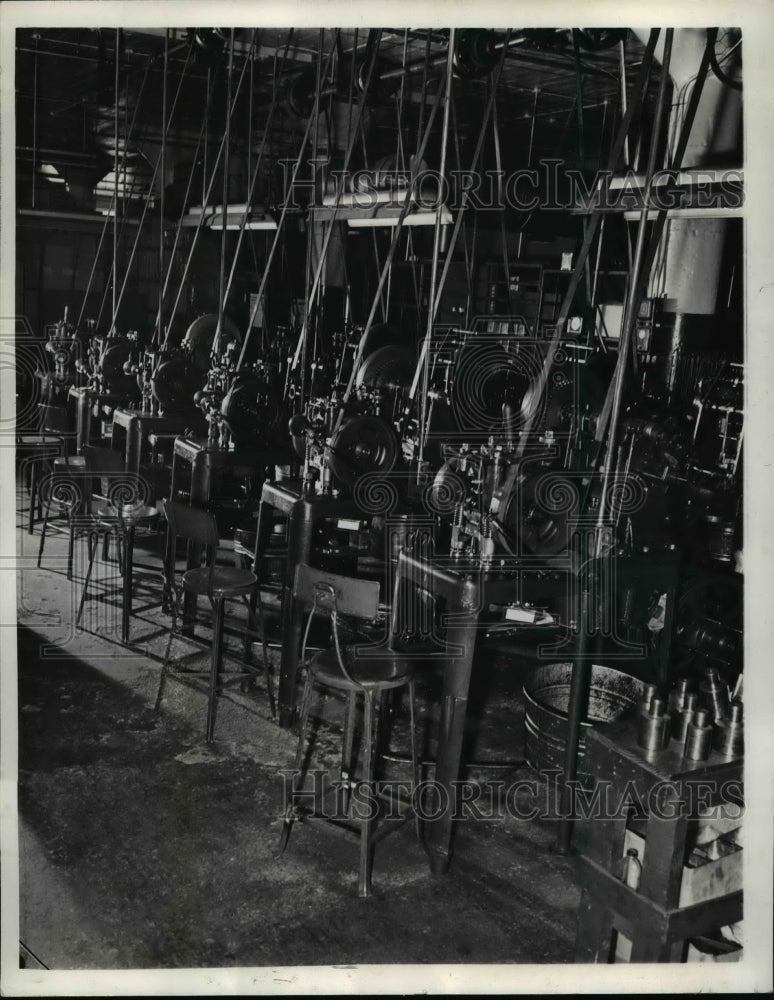 1941 Press Photo Ramsey Accessories Manufacturing Employee Strike- Historic Images