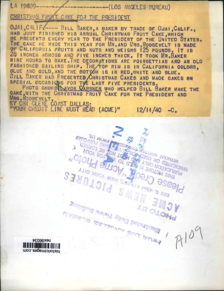 1940 Press Photo Christmas Fruitcake for President of US by Bill Baker