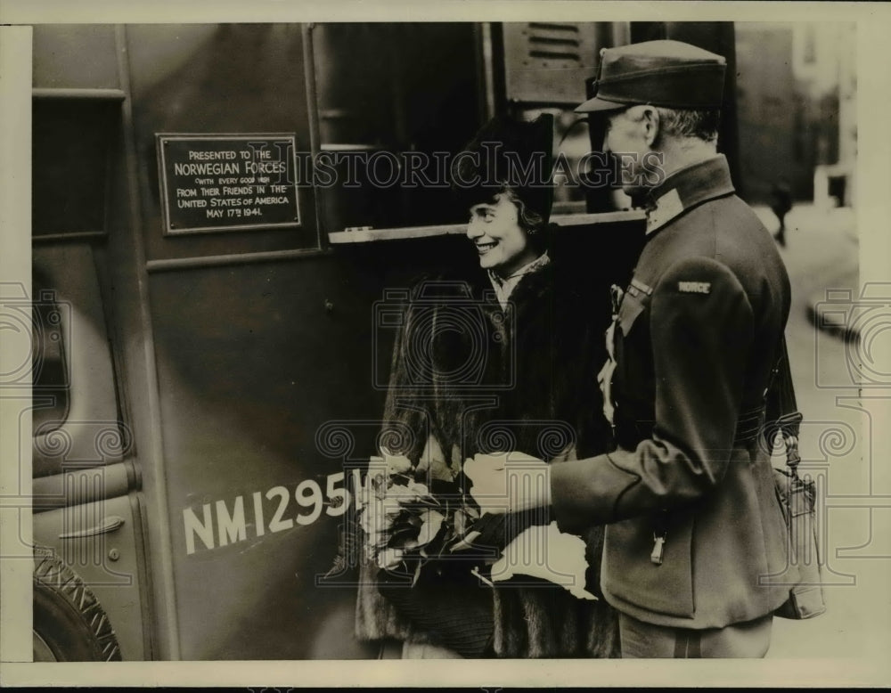 1941 Press Photo Mrs Anthony Drexel Biddle Wife of US Minister to Netherlands