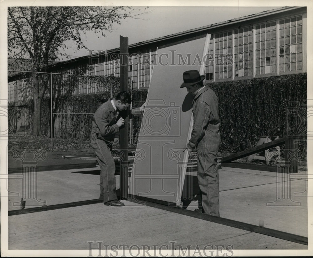 1942 Press Photo Portable Hutments - nex96409