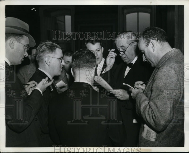 Load image into Gallery viewer, 1941 Press Photo Texas Senator Tom Connally Senate Foreign Relations Committee
