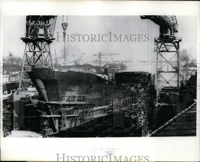 Load image into Gallery viewer, 1964 Press Photo 90% of Tankers &amp; Freighters Built in Bulgaria Sent to Communist
