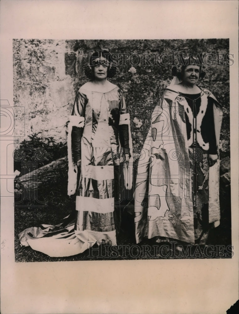 1922 Press Photo Miss Megan Lloyd George & Mrs David Lloyd George at Pageant