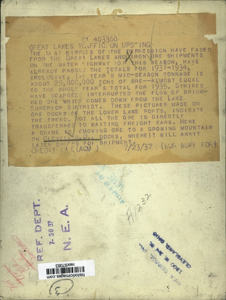 1937 Press Photo Crane Removing Ore from Mountain at Cleveland Docks - nex97063