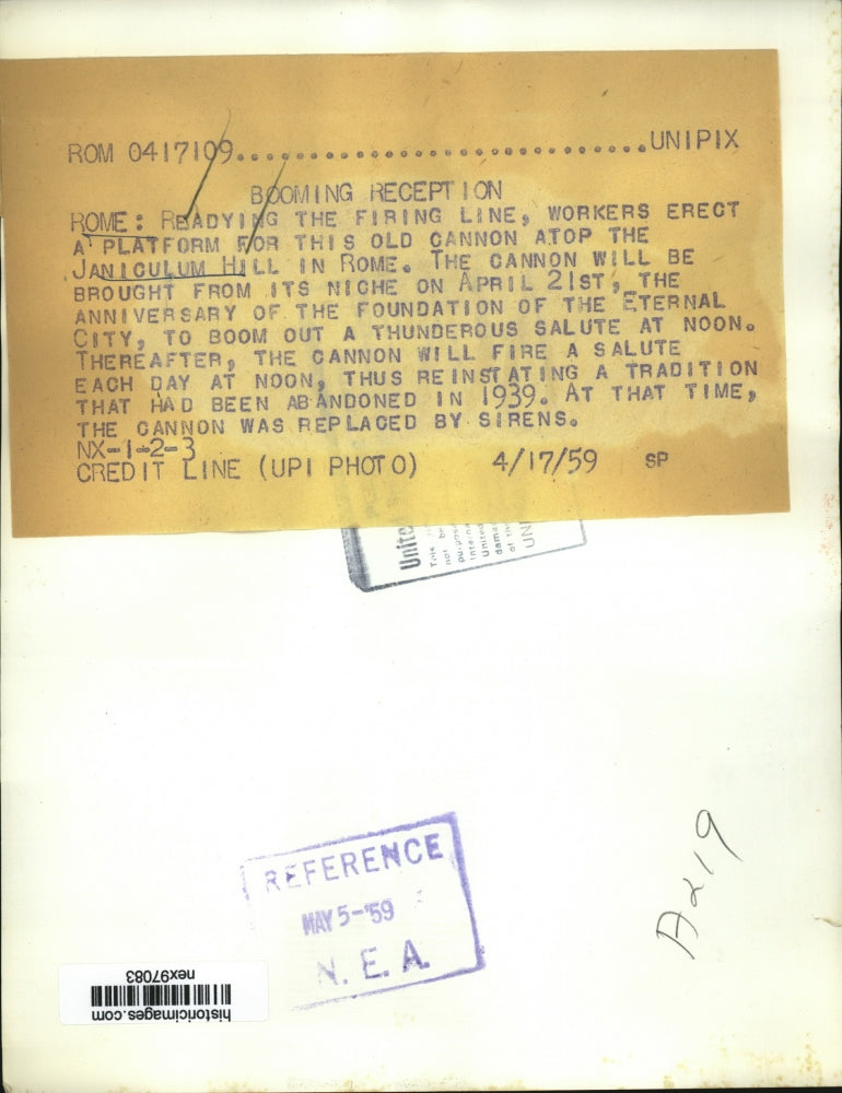 1959 Press Photo Cannon at Janiculum Hill in Rome Italy - nex97083