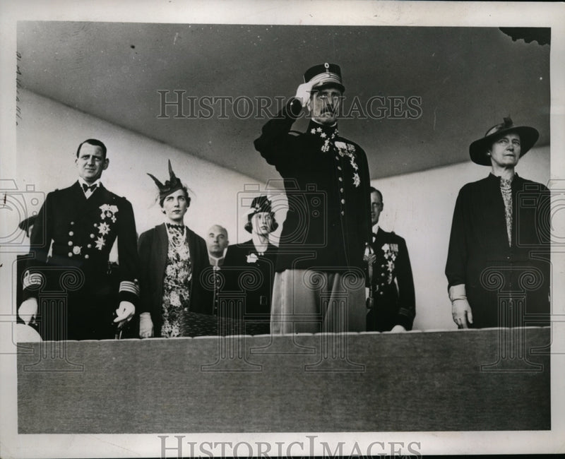 Load image into Gallery viewer, 1938 Press Photo King Christian Queen Alexandrine Oddesundbroen Bridge Opening
