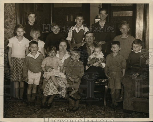 1937 Press Photo Mr & Mrs Arthur Timleck & Their Children - nex97351