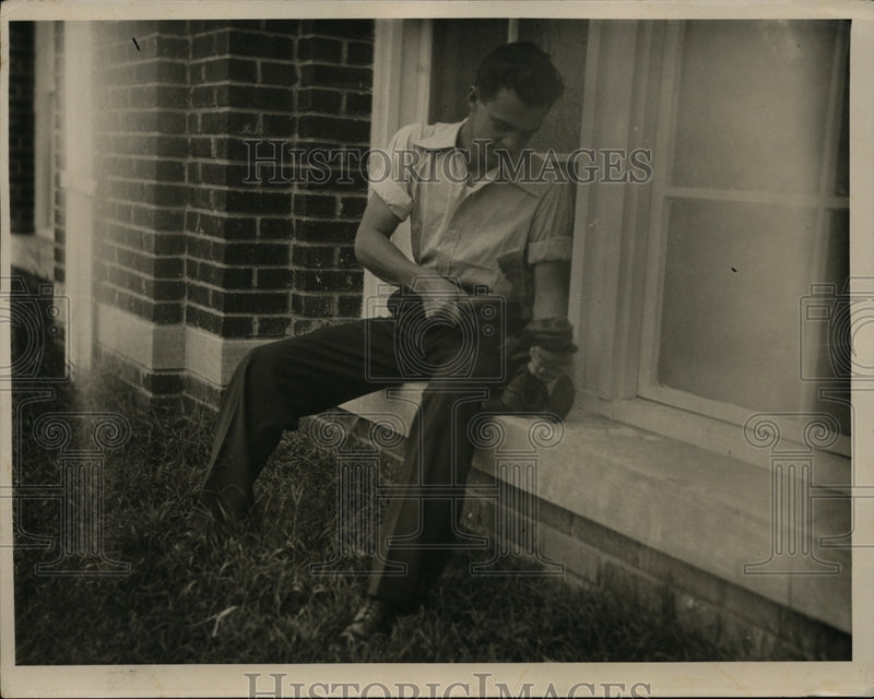 Load image into Gallery viewer, 1929 Press Photo Fred Anders Student Manager of Duke University - nex97353

