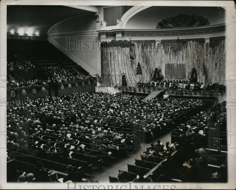 Load image into Gallery viewer, 1932 Press Photo Constitution Hall Washington DC 15000 School Officials Gather
