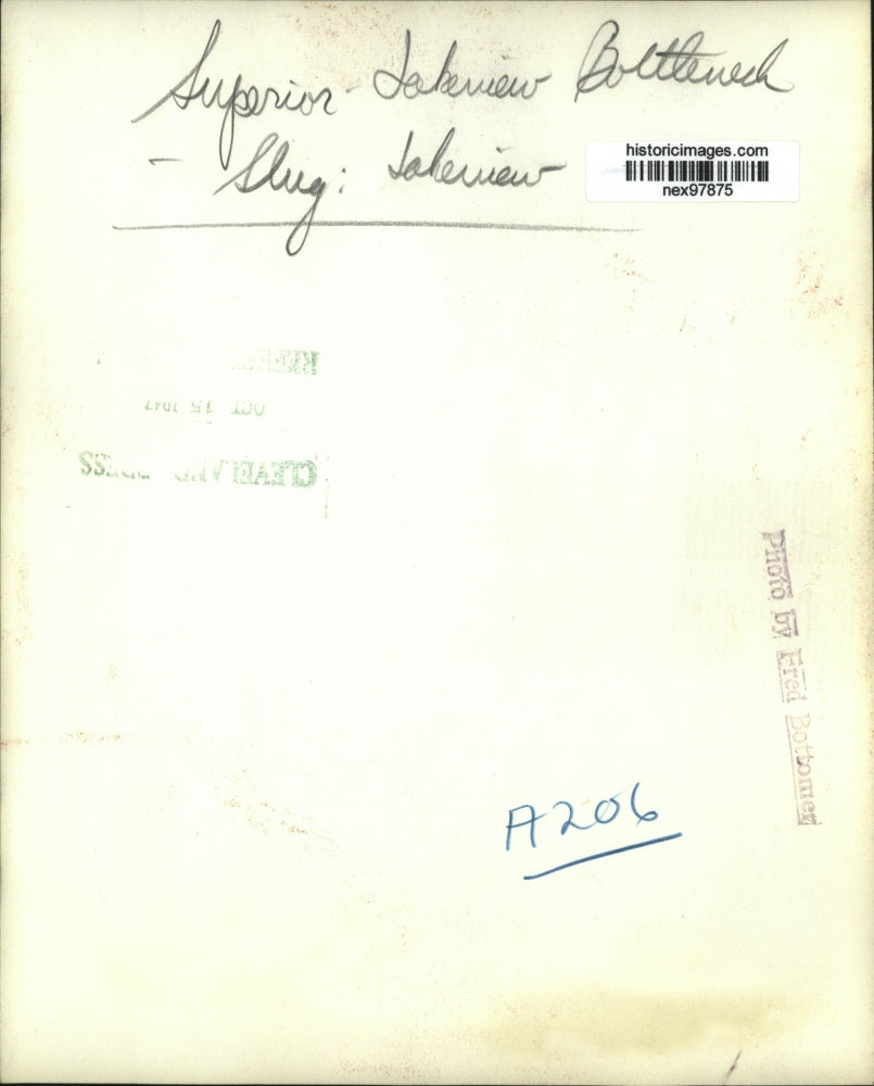 1947 Press Photo Automobiles in Superior Lakeview Traffic - nex97875