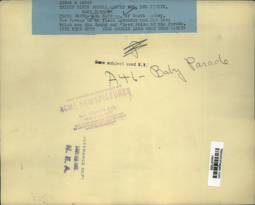 1927 Press Photo Ada Hoffman on Float Lavender & Old Lace Won 1st Prize