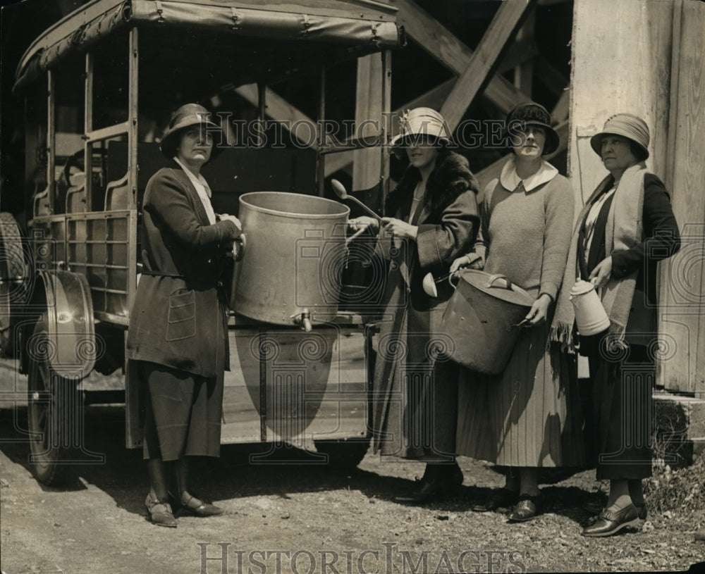 1924 Press Photo Washington Society Women Prepare for Children's Hospital Benefi- Historic Images